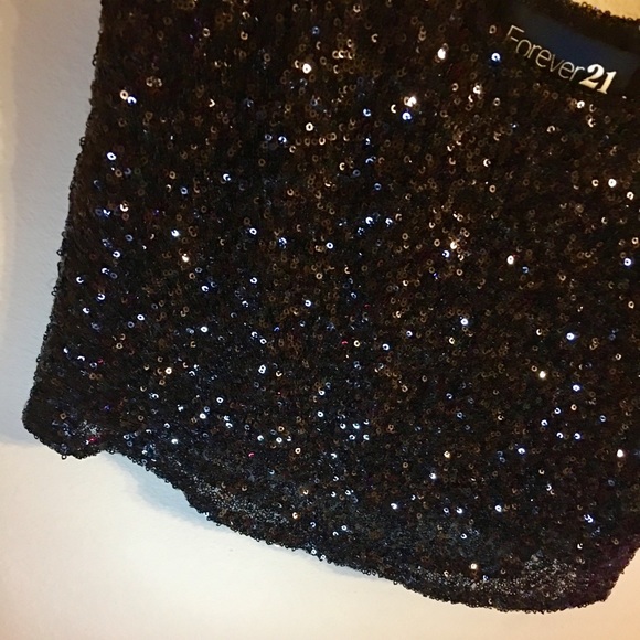 New Sequin Crop Top! - Picture 2 of 3